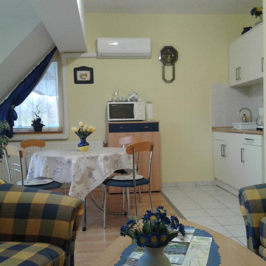 Molnar Apartman Heviz Luaran gambar